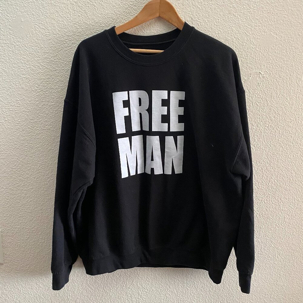 Lions Not Sheep Free Man Crew Neck Pullover Sweatshirt Men's XL / 2XL LNS